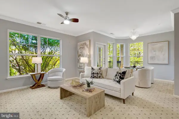 12112 Garden Grove Cir #301, FAIRFAX, VA 22030