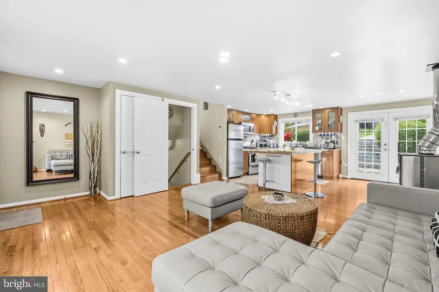 10929 Howland Dr, Reston, VA 20191 - #3