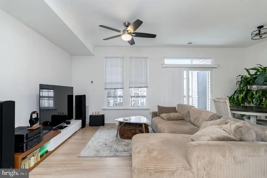 4210 Mozart Brigade Ln #4210r, Fairfax, VA 22030 - #2