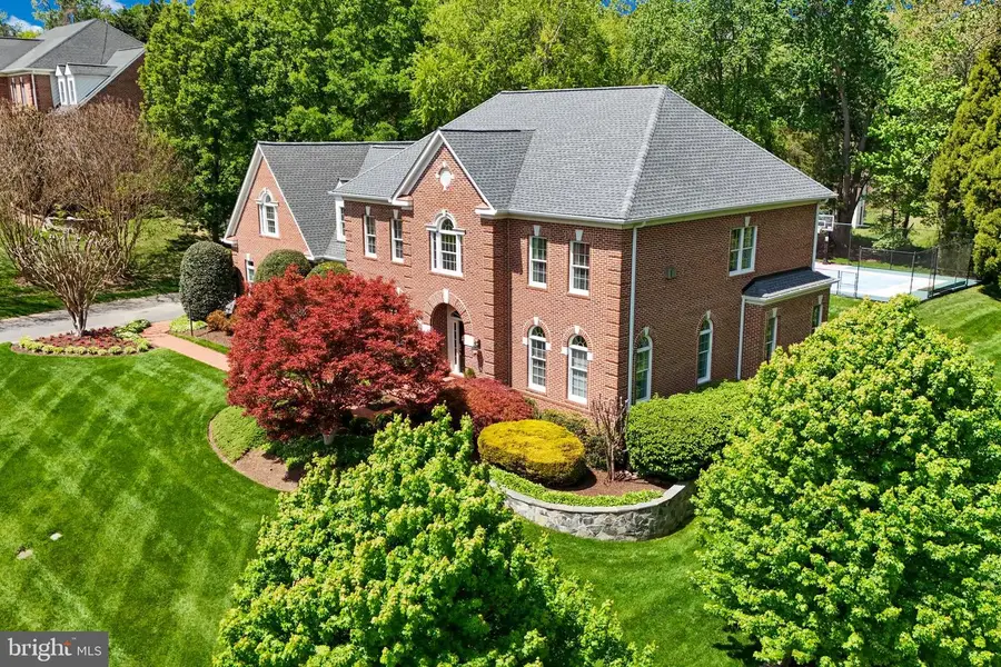 1090 Mill Field Ct, Great Falls, VA 22066 - #2