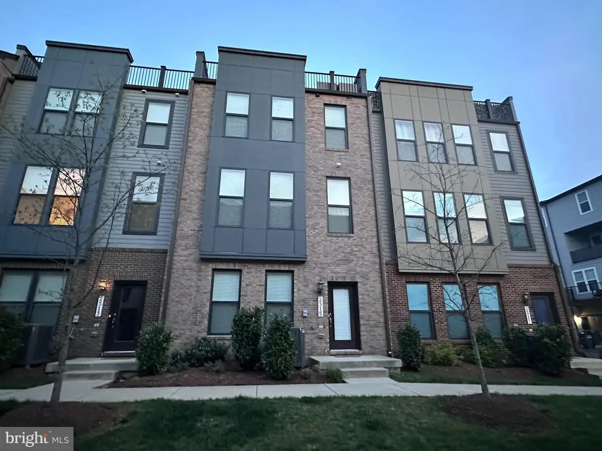 2315 Liberty Loop, Herndon, VA 20171 - #1