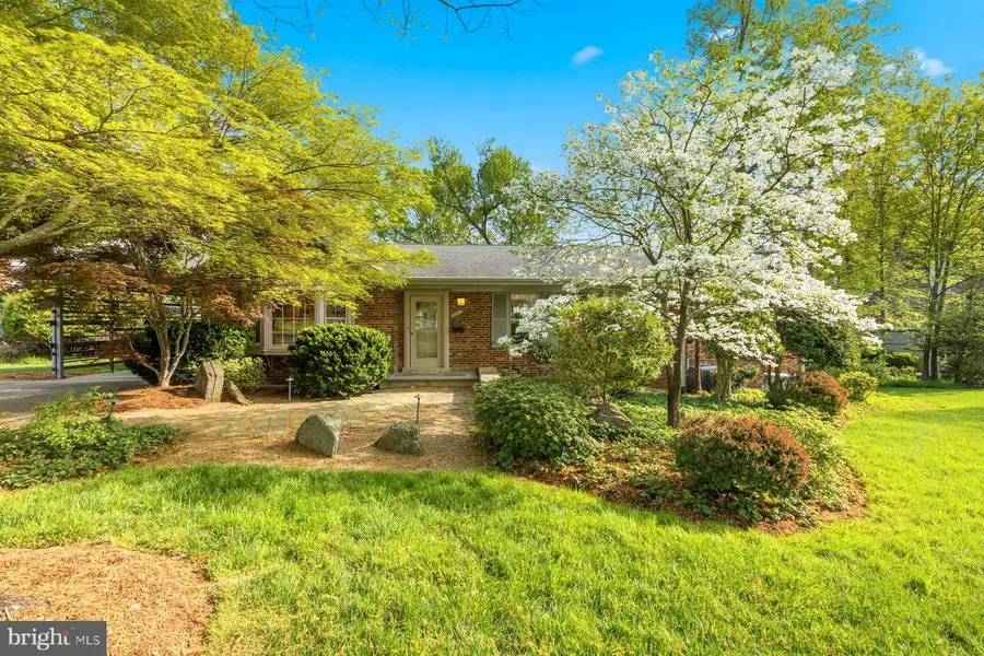 6713 Bellamy Ave, Springfield, VA 22152 - #2