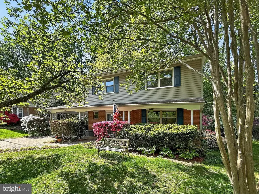 4984 Swinton Dr, Fairfax, VA 22032 - #3