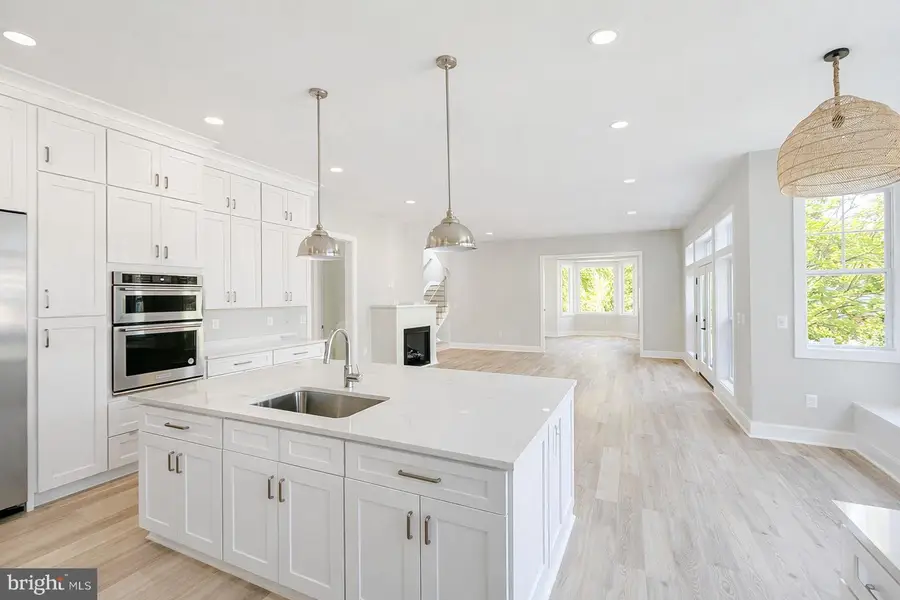 2016 Freedom Ln, Falls Church, VA 22043 - #2