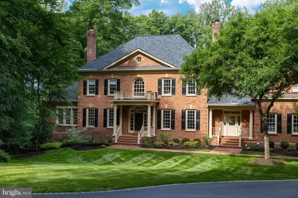 8600 Cathedral Forest Dr, FAIRFAX STATION, VA 22039