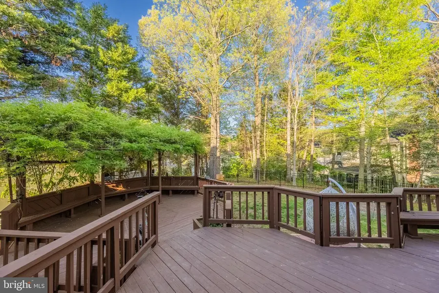 8103 Haddington Ct, Fairfax Station, VA 22039 - #3