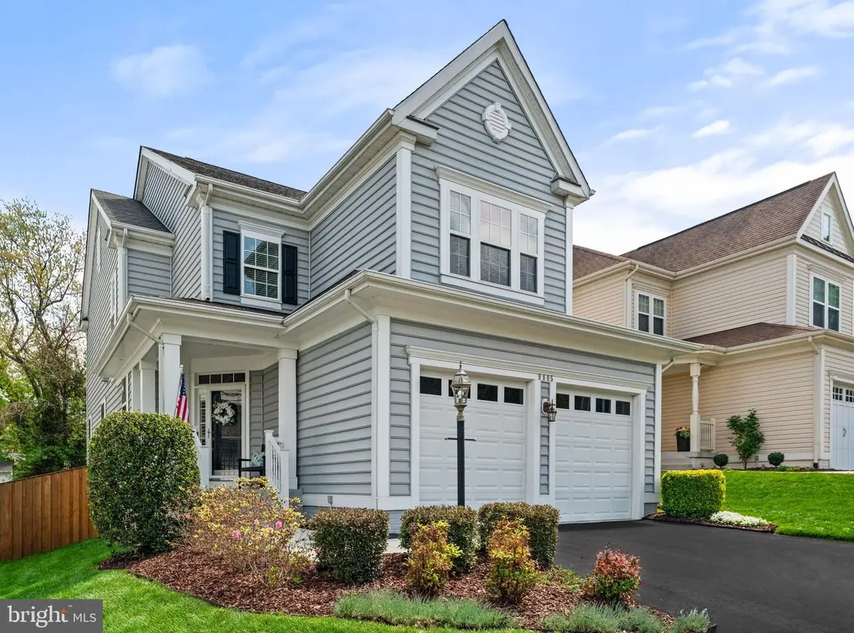 9805 Amsterdam St, Lorton, VA 22079 - #1