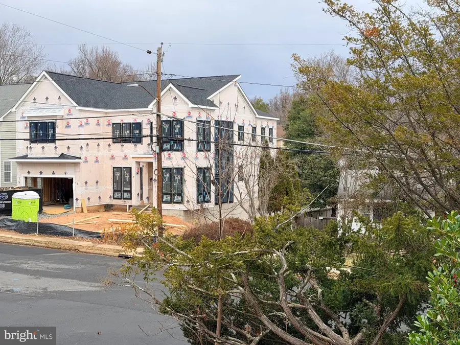 1110 Hillcrest Dr Sw, Vienna, VA 22180 - #3