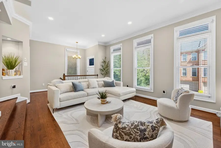 7522 Chrisland Cv, Falls Church, VA 22042 - #2