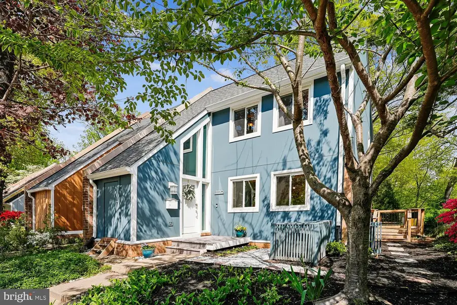 11110 Forest Edge Dr, Reston, VA 20190 - #3