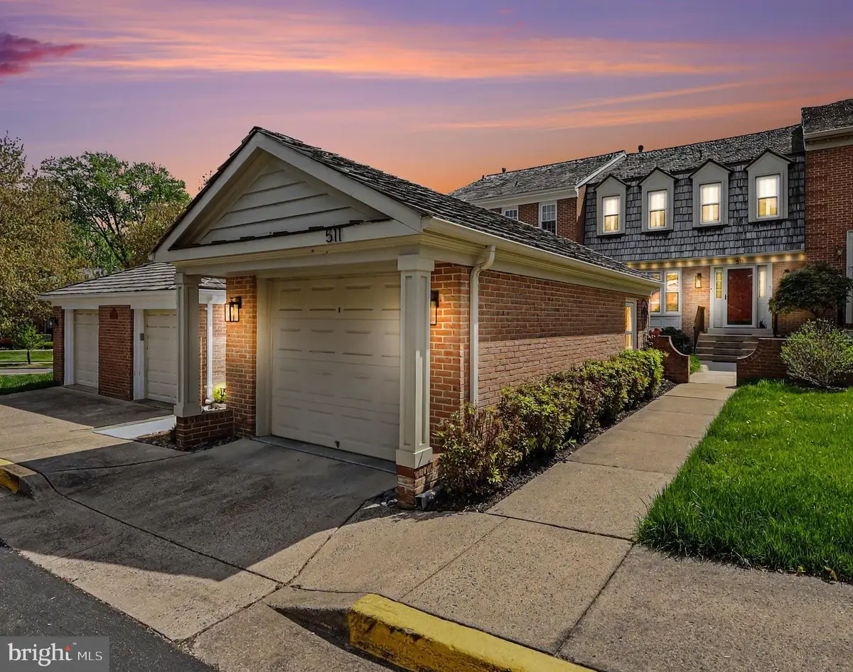511 Council Ct Ne, Vienna, VA 22182 - #1