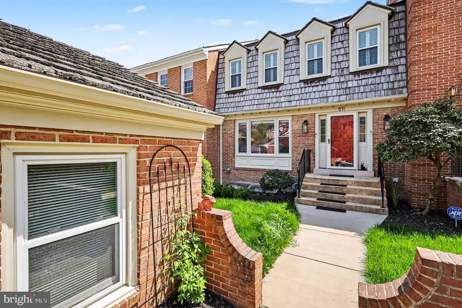 511 Council Ct Ne, Vienna, VA 22182 - #2