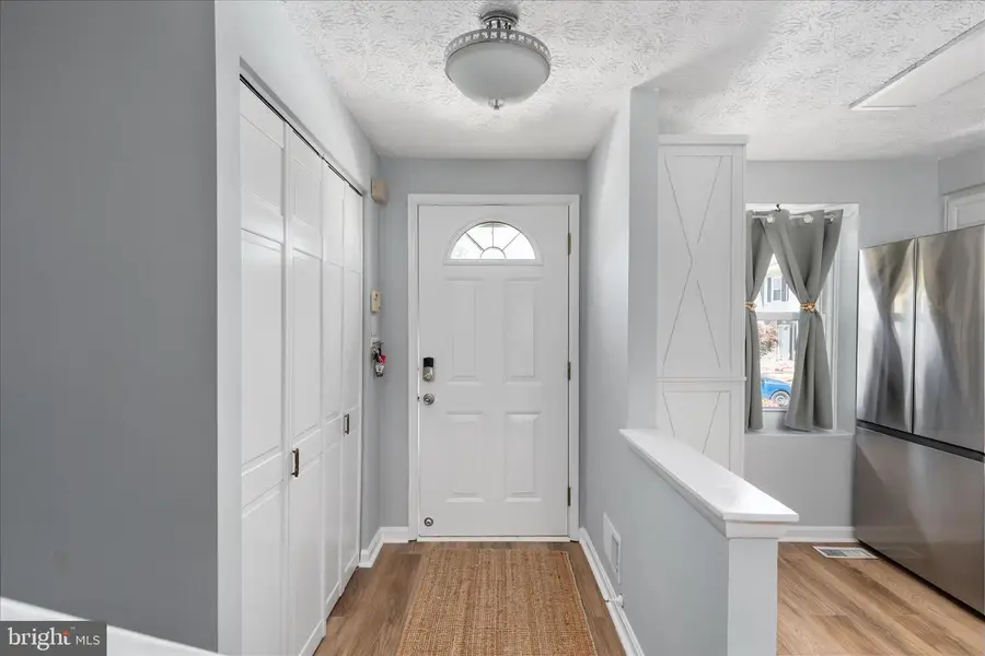 8307 Crestmont Cir, Springfield, VA 22153 - #3