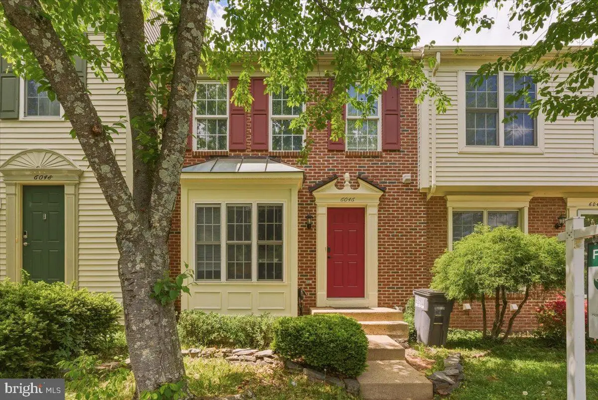 6046 Raina Dr, Centreville, VA 20120 - #1