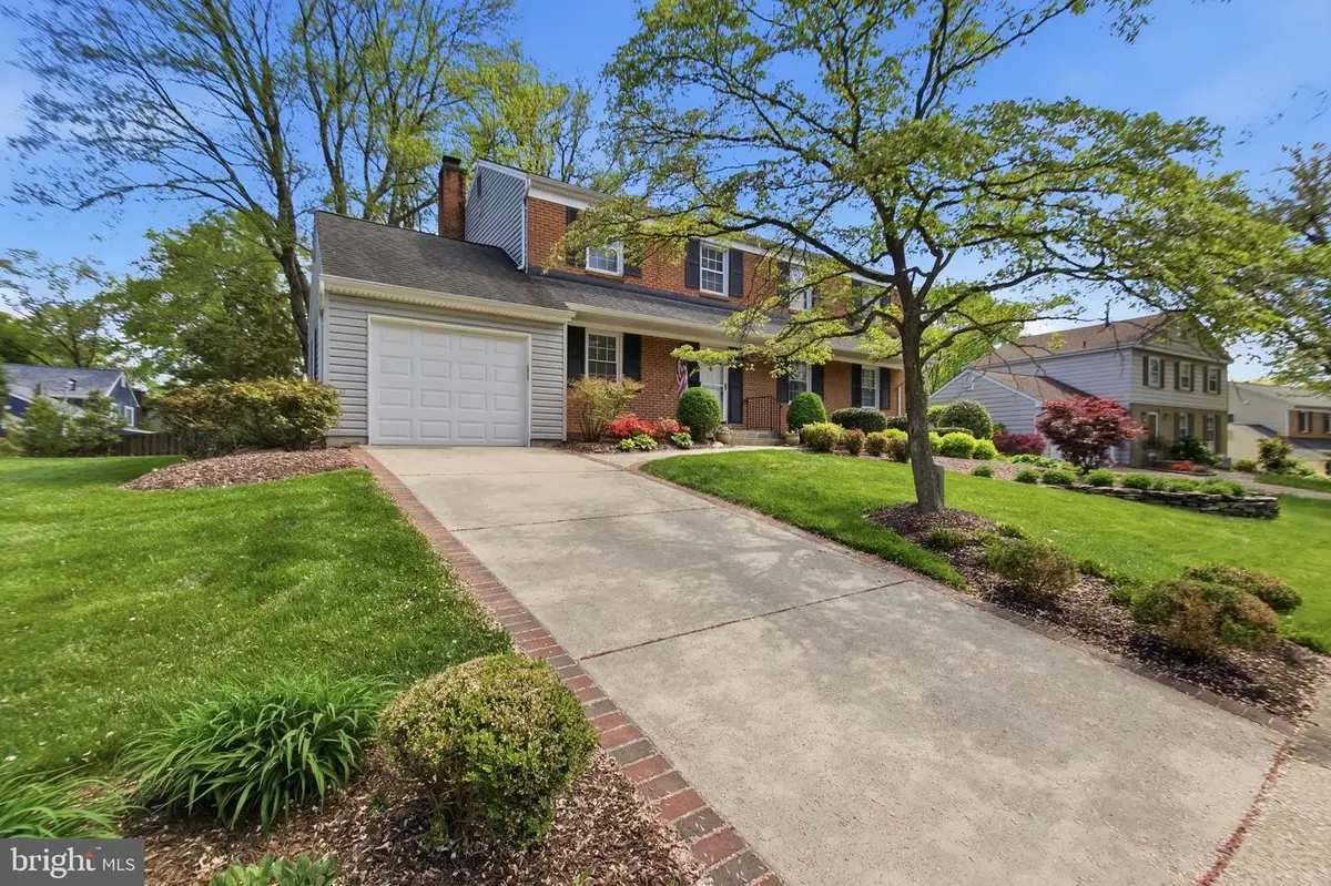 4526 Banff St, Annandale, VA 22003 - #1