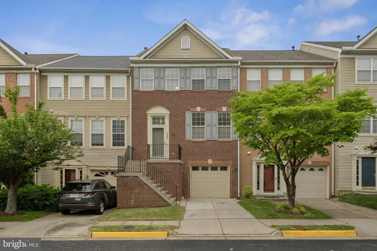 2906 Fairfax Metro Ln, Vienna, VA 22181 - #1
