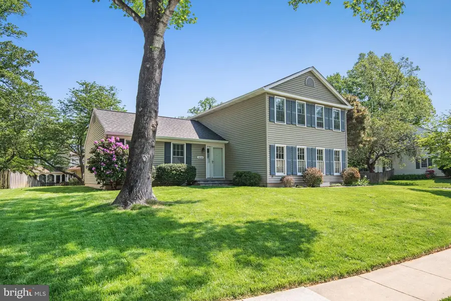 10214 Eagle Landing Ct, Burke, VA 22015 - #2