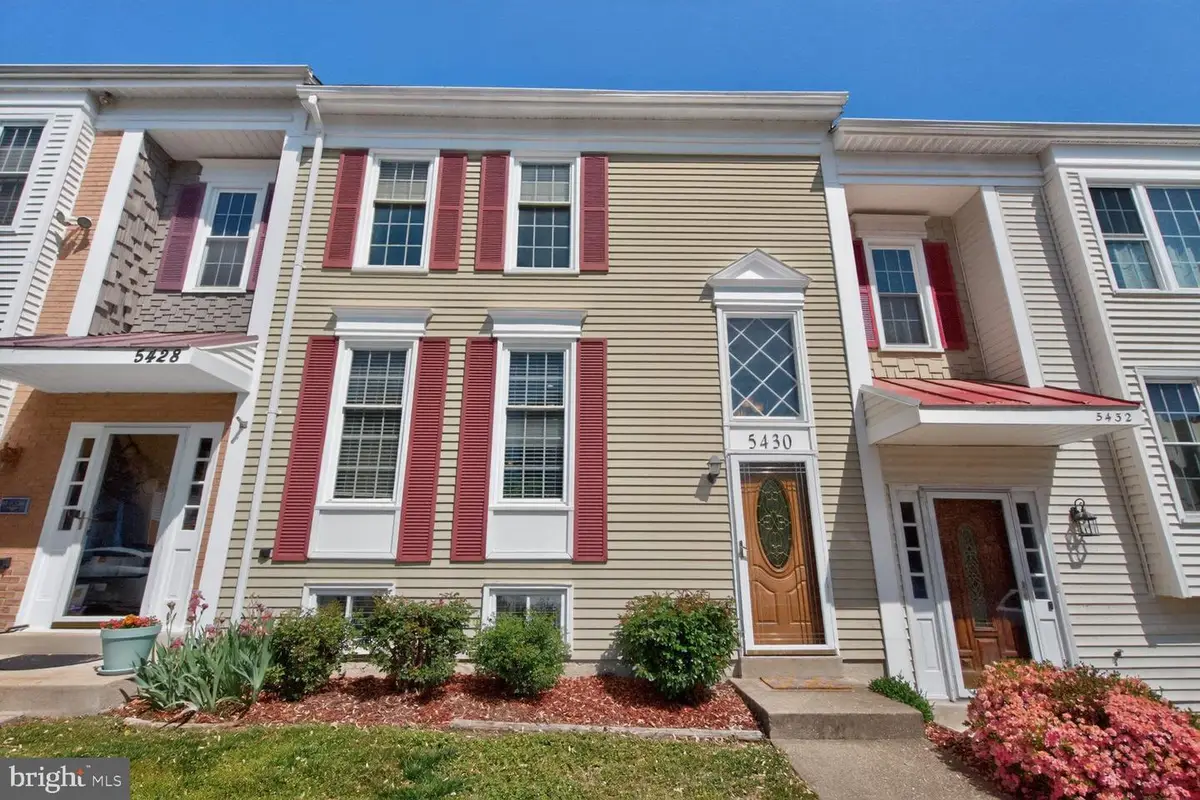 5430 Crows Nest Ct, Fairfax, VA 22032 - #1