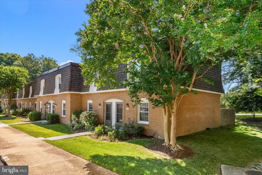 8123 Kingsway Ct #268, Springfield, VA 22152 - #3