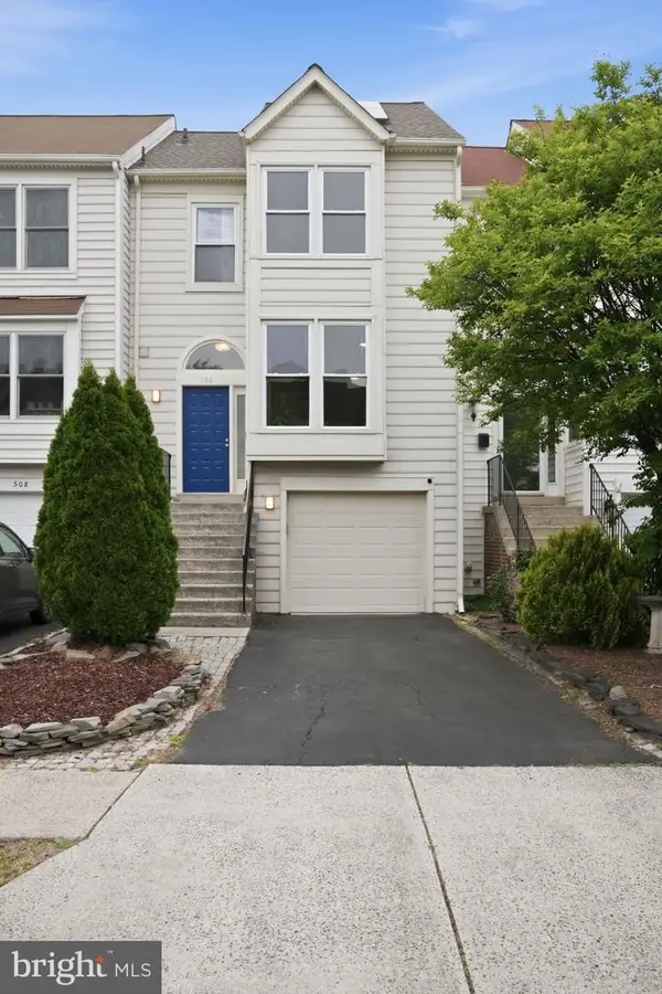 506 Dakota Dr, HERNDON, VA 20170