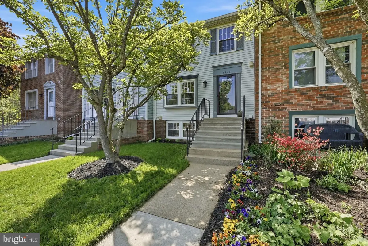 5227 Pleasure Cove Ct, Alexandria, VA 22315 - #1