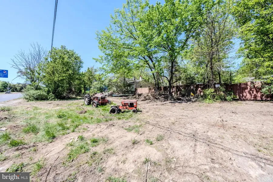 12224 Braddock Rd, Fairfax, VA 22030 - #2