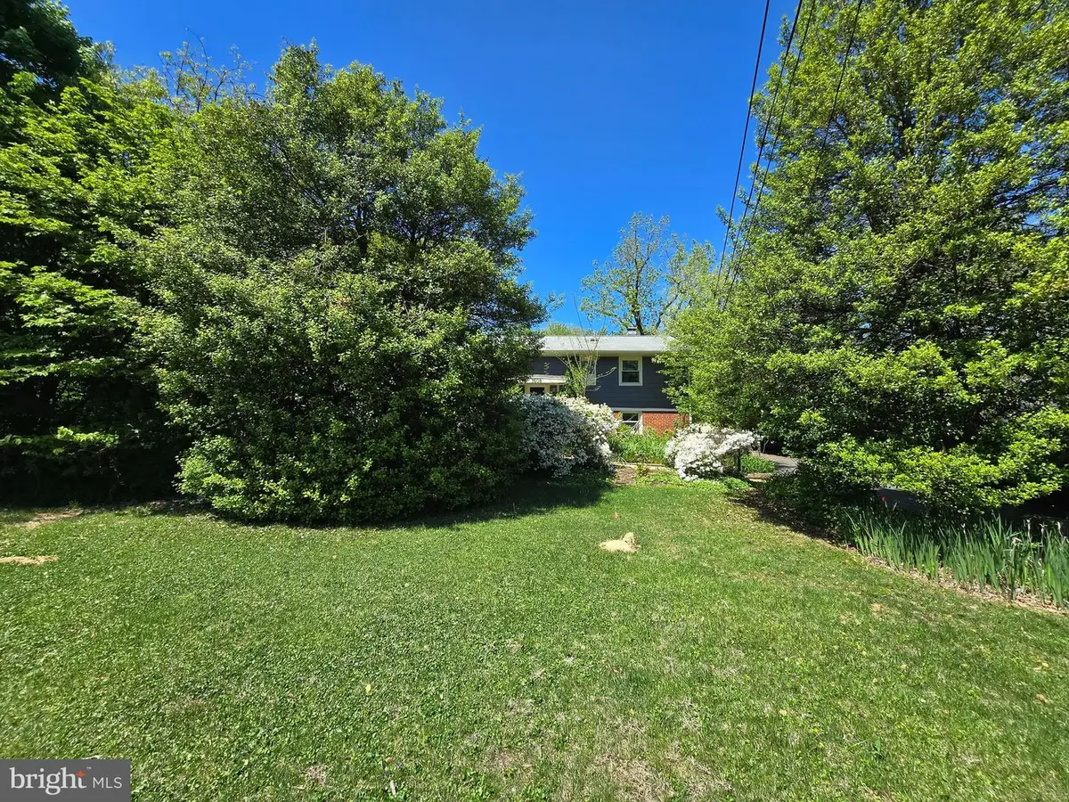 1608 Chain Bridge Rd, McLean, VA 22101 - #1