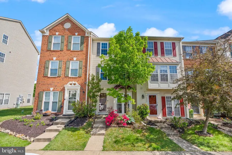 6823 Stone Maple Ter, Centreville, VA 20121 - #2