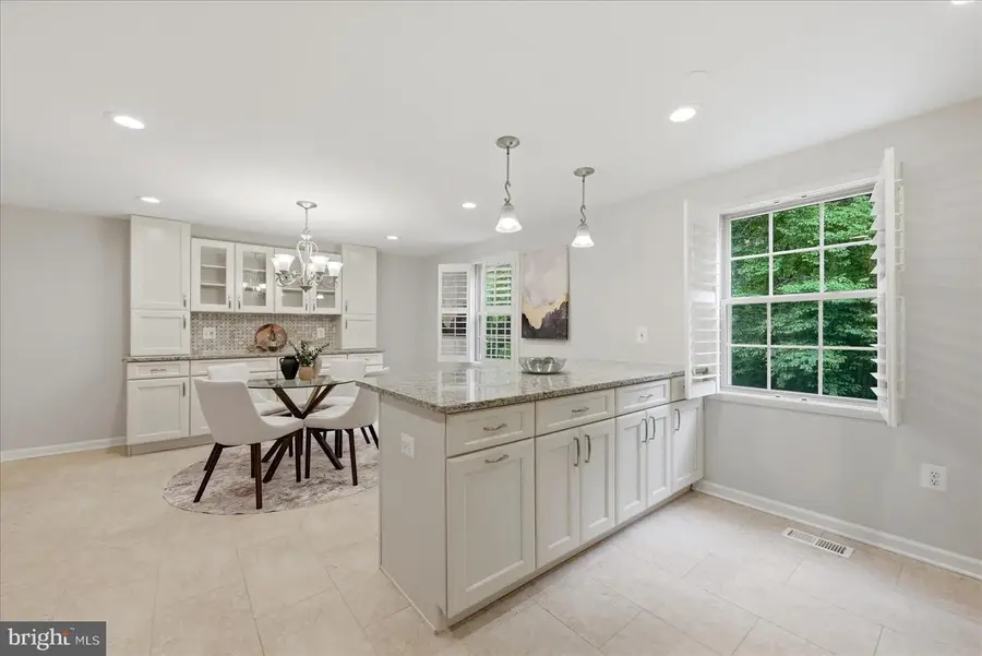 9425 Candleberry Ct, Burke, VA 22015 - #3