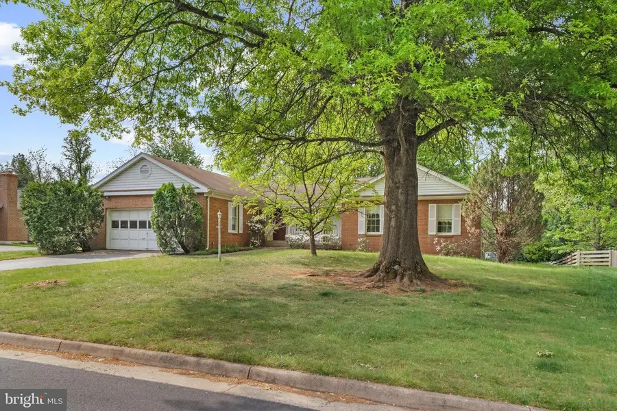 3342 Fern Hollow Pl, Herndon, VA 20171 - #2