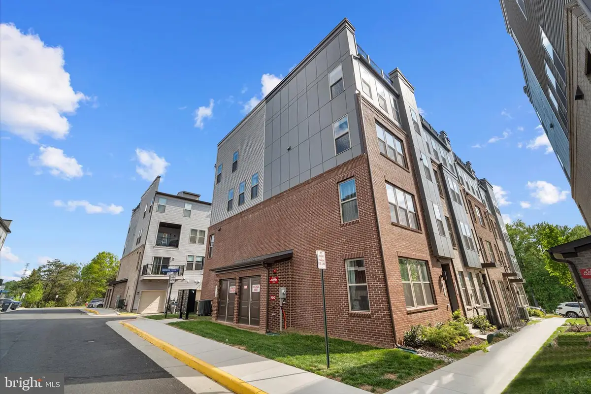 13695 Innovation Station Loop #77b, Herndon, VA 20171 - #1