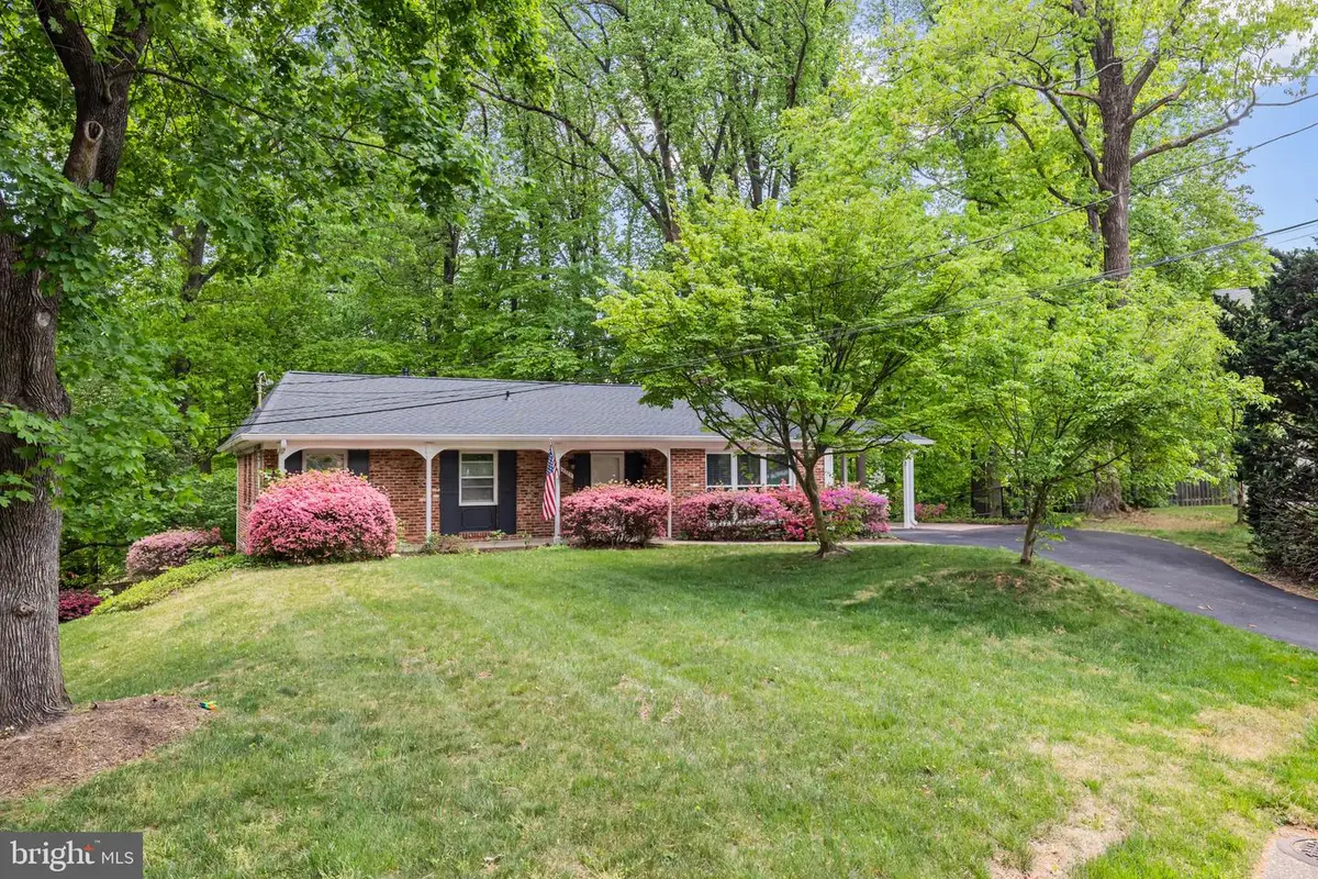 4205 Breezewood Ln, Annandale, VA 22003 - #1
