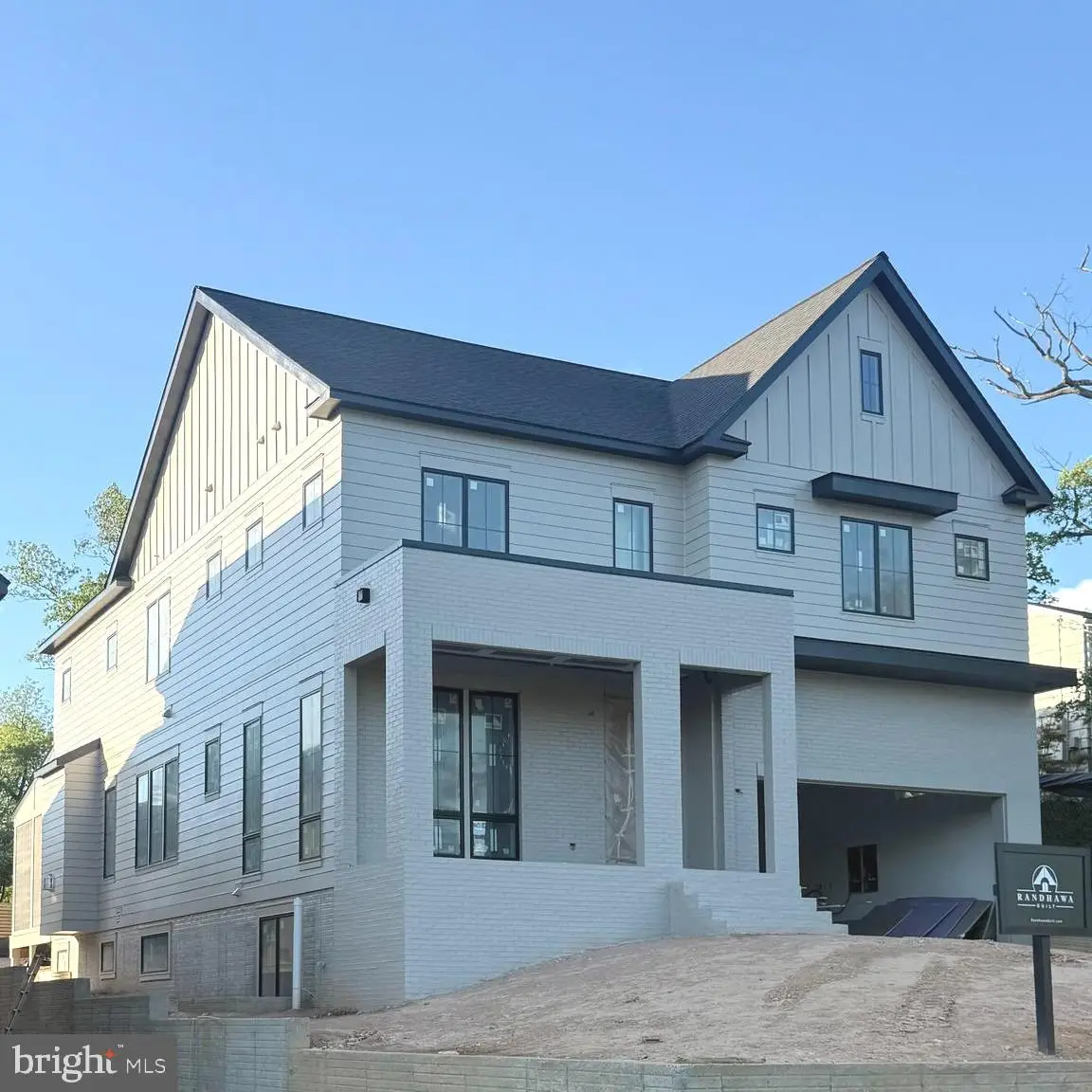 6908 Mount Daniel Dr, Falls Church, VA 22046 - #1