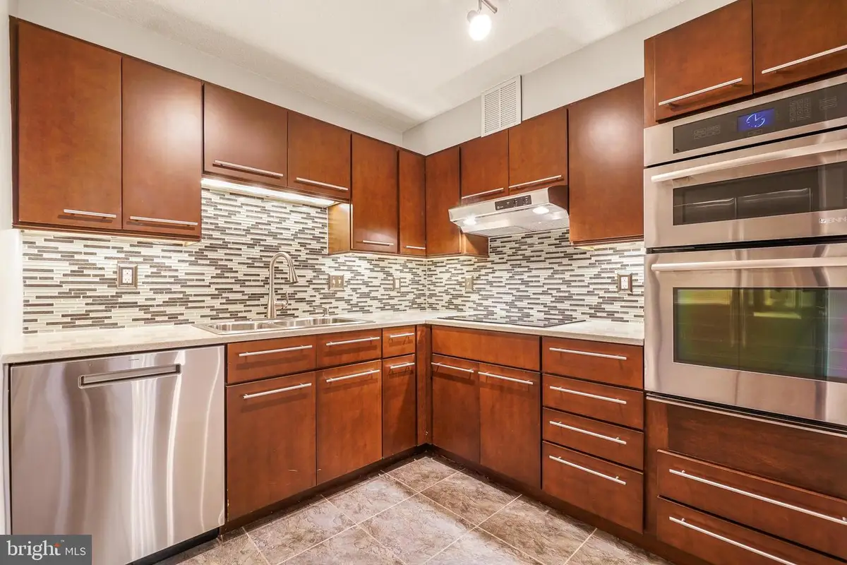 5902 Mount Eagle Dr #1503, Alexandria, VA 22303 - #1