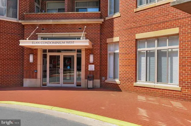 4490 Market Commons Dr #413, Fairfax, VA 22033 - #3