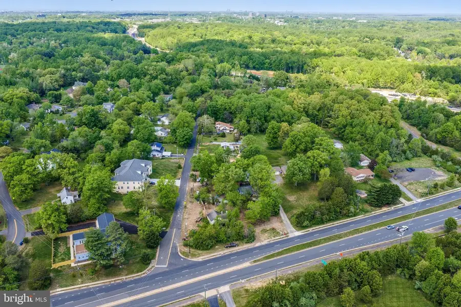 12224 Braddock Rd, Fairfax, VA 22030 - #2