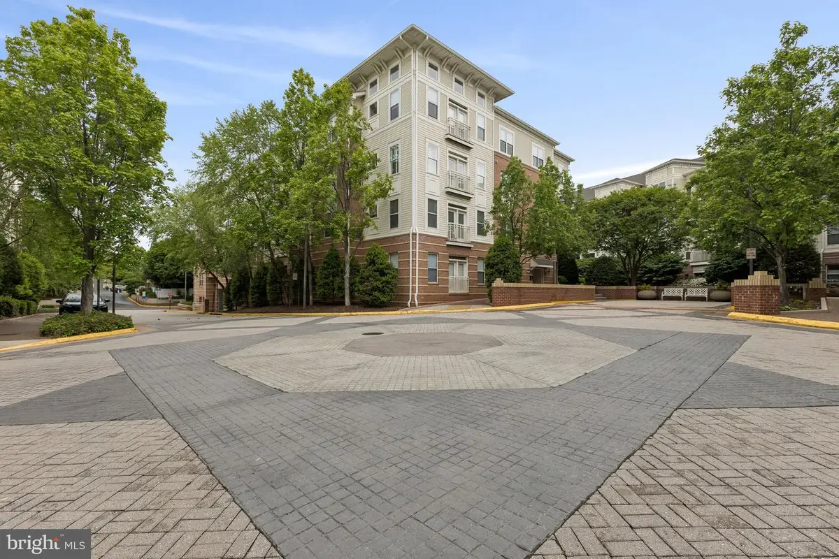 9480 Virginia Center Blvd #211, Vienna, VA 22181 - #1