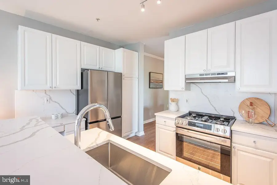 6480 Cheyenne Dr #203, Alexandria, VA 22312 - #2