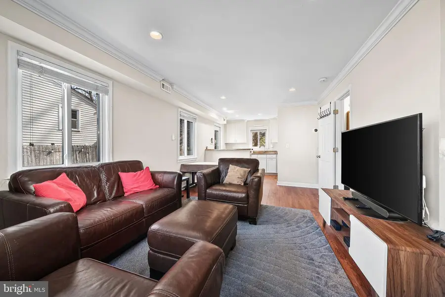 5873 Blaine Dr, Alexandria, VA 22303 - #2