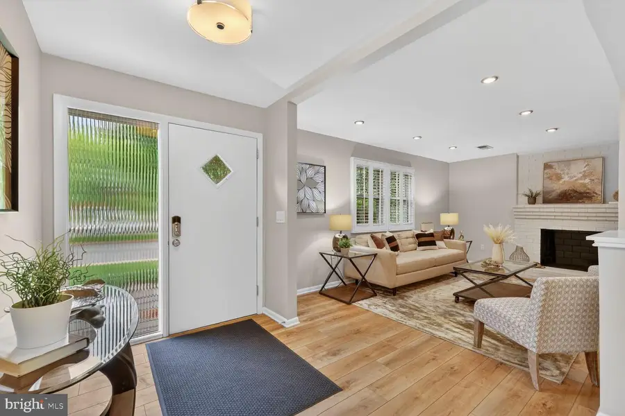 6409 Old Dominion Dr, McLean, VA 22101 - #3