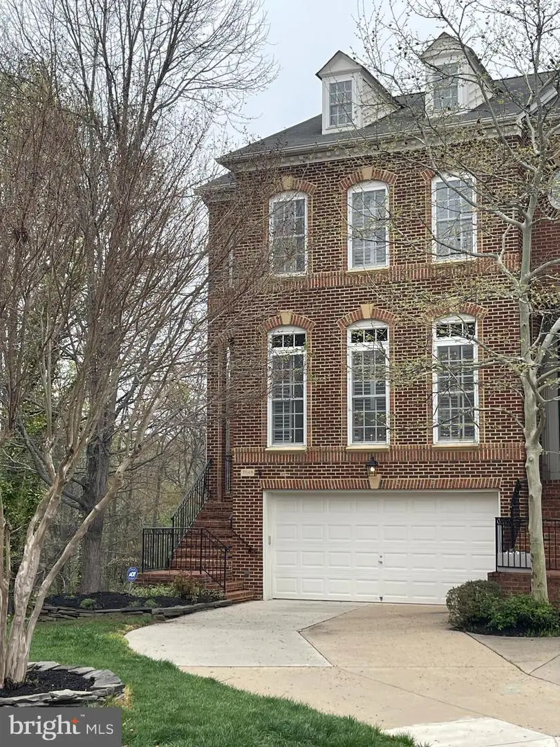 7046 Mundy Point Ct, Fort Belvoir, VA 22060 - #1