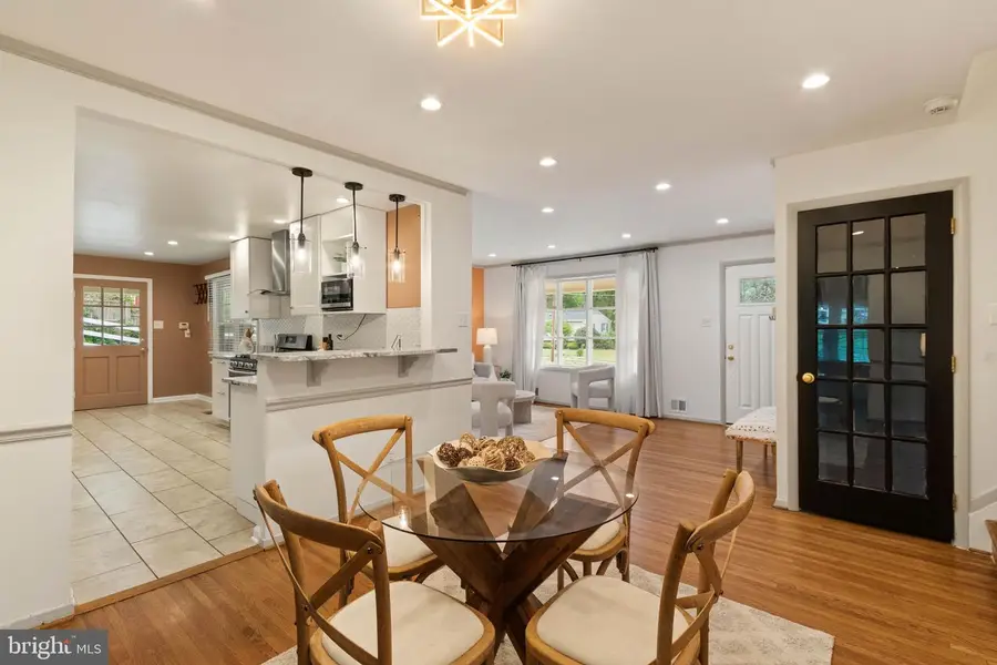 6451 Fairland St, Alexandria, VA 22312 - #3