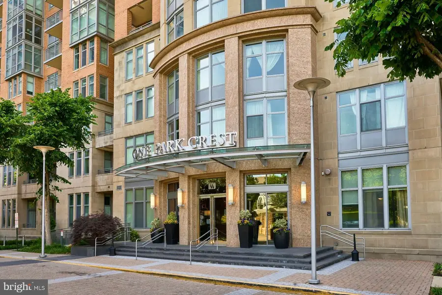 8220 Crestwood Heights Dr #1417, McLean, VA 22102 - #3