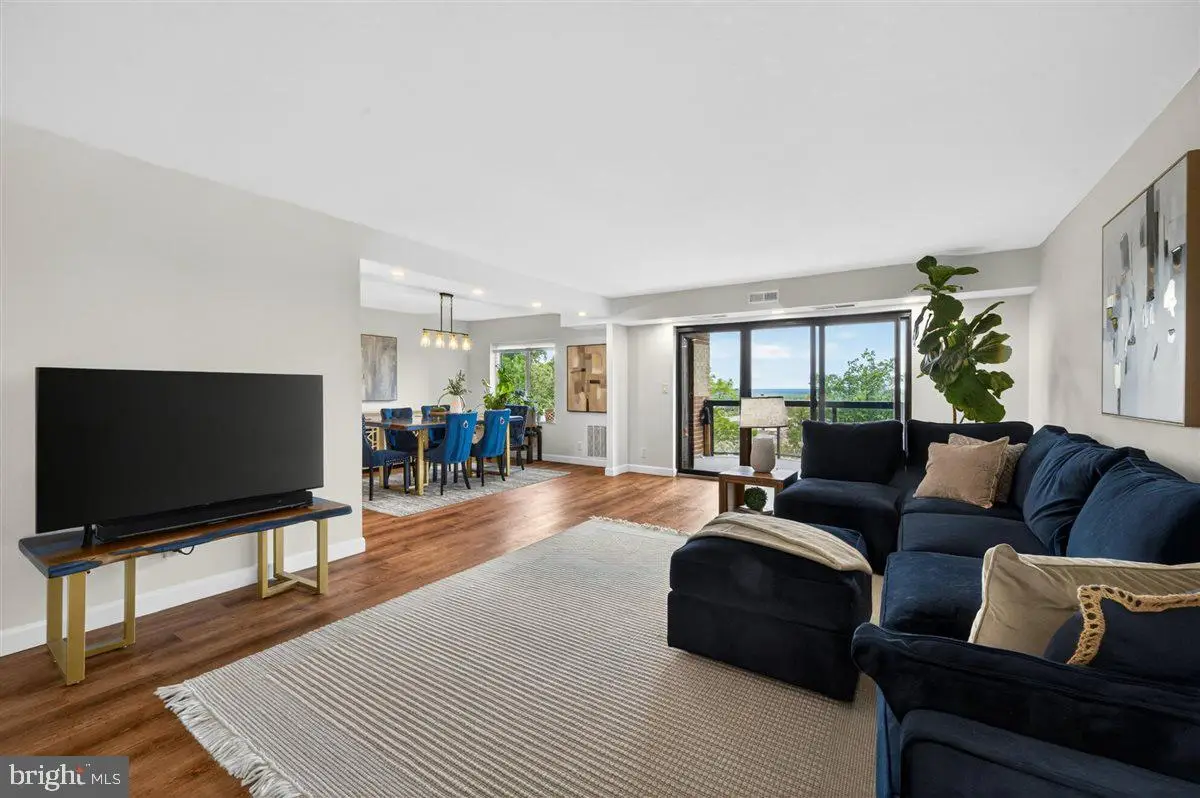 8370 Greensboro Dr #626, McLean, VA 22102 - #1