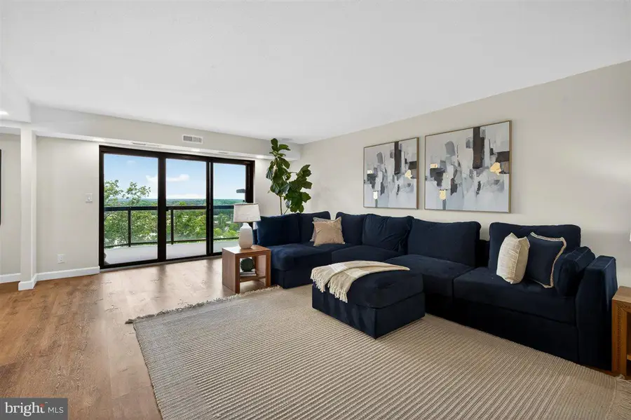 8370 Greensboro Dr #626, McLean, VA 22102 - #2