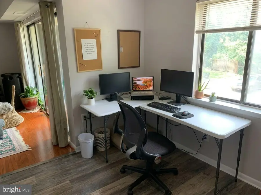 615 Center St #104, Herndon, VA 20170 - #2