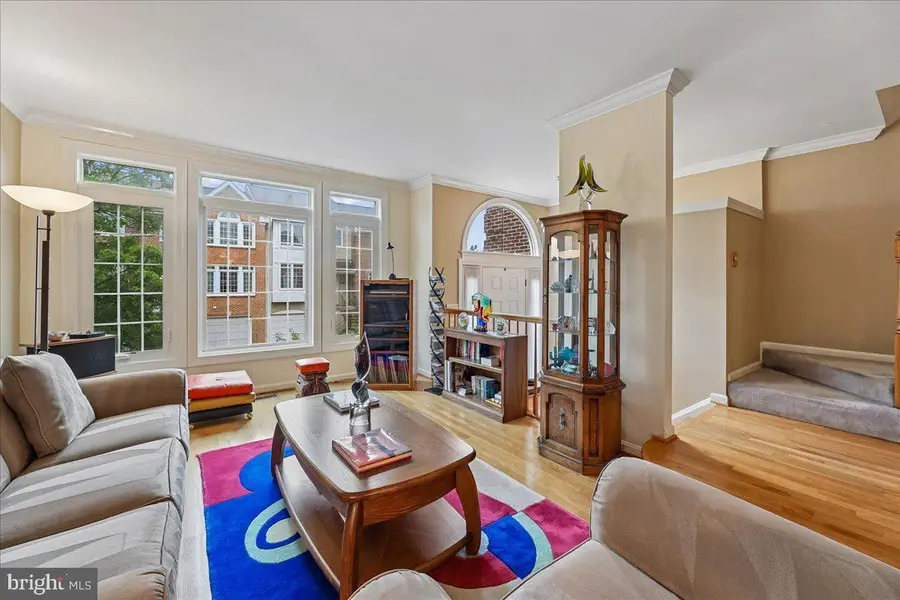 6488 Sharon Kay Ct, Alexandria, VA 22310 - #3