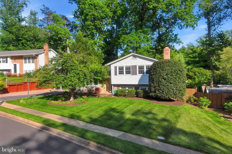 7221 Galgate Dr, Springfield, VA 22153 - #2