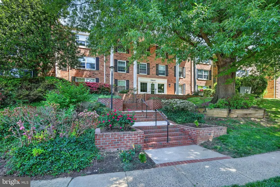 7640 Tremayne Pl #102, McLean, VA 22102 - #2