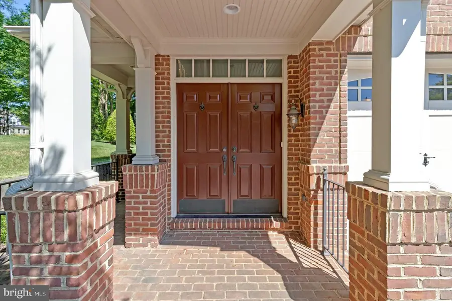 6878 Frase Dr, Falls Church, VA 22043 - #2